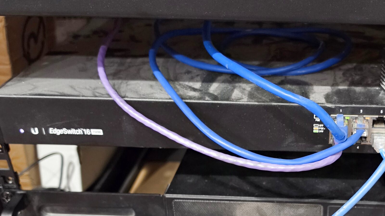Building a Local LLM Router with Cloud Fallback for My Homelab (2026)